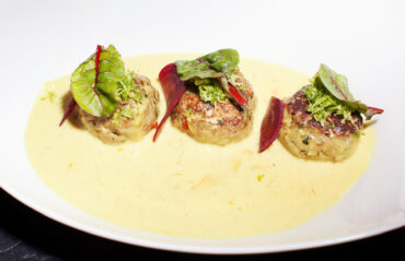 keftedakia-me-aromatiki-soupa-karydas_1a